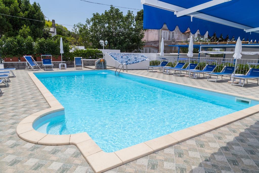 Bed and Breakfast Relais Romildanna Forio di Ischia Exterior foto